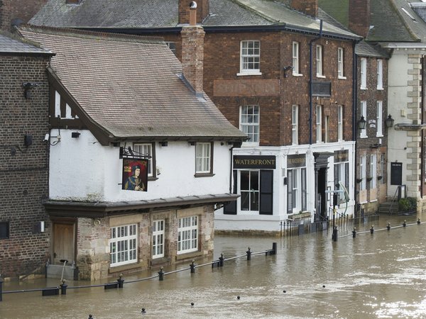 What Are the Considerations for UK Landlords with Properties in Flood Risk Areas?